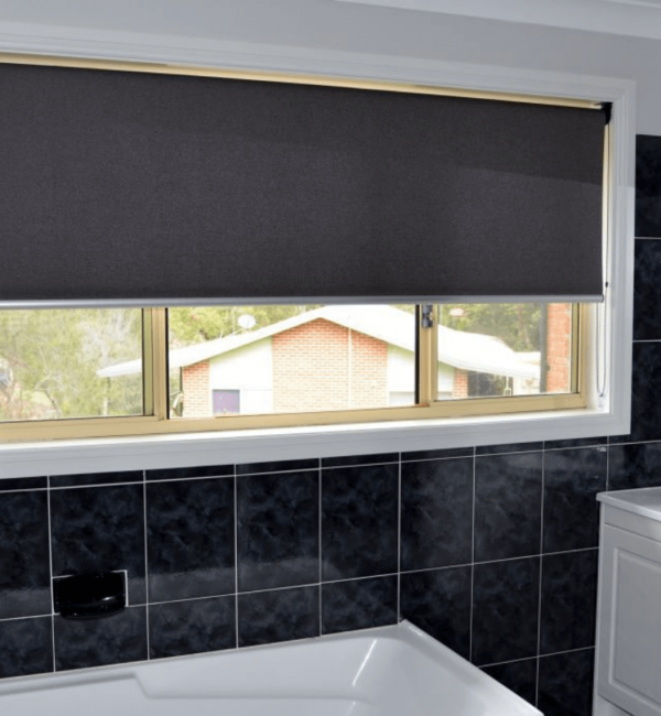 rollerblinds-istyleshutters-1024x686 (1)@2x